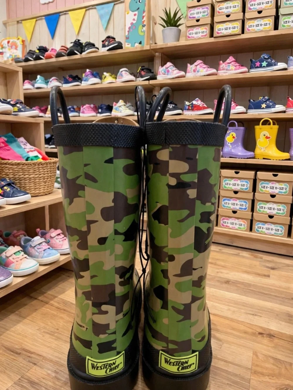 Brand New! Western Chief Kids Green Camo Rain Boots